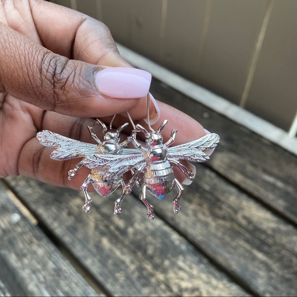 Large Silver Bee Statement Earrings - Picture 1 of 7
